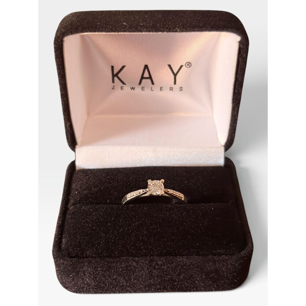 KAY Jewelers 10K White Gold Diamond Halo Ring Size 8 Princess Cut Center
